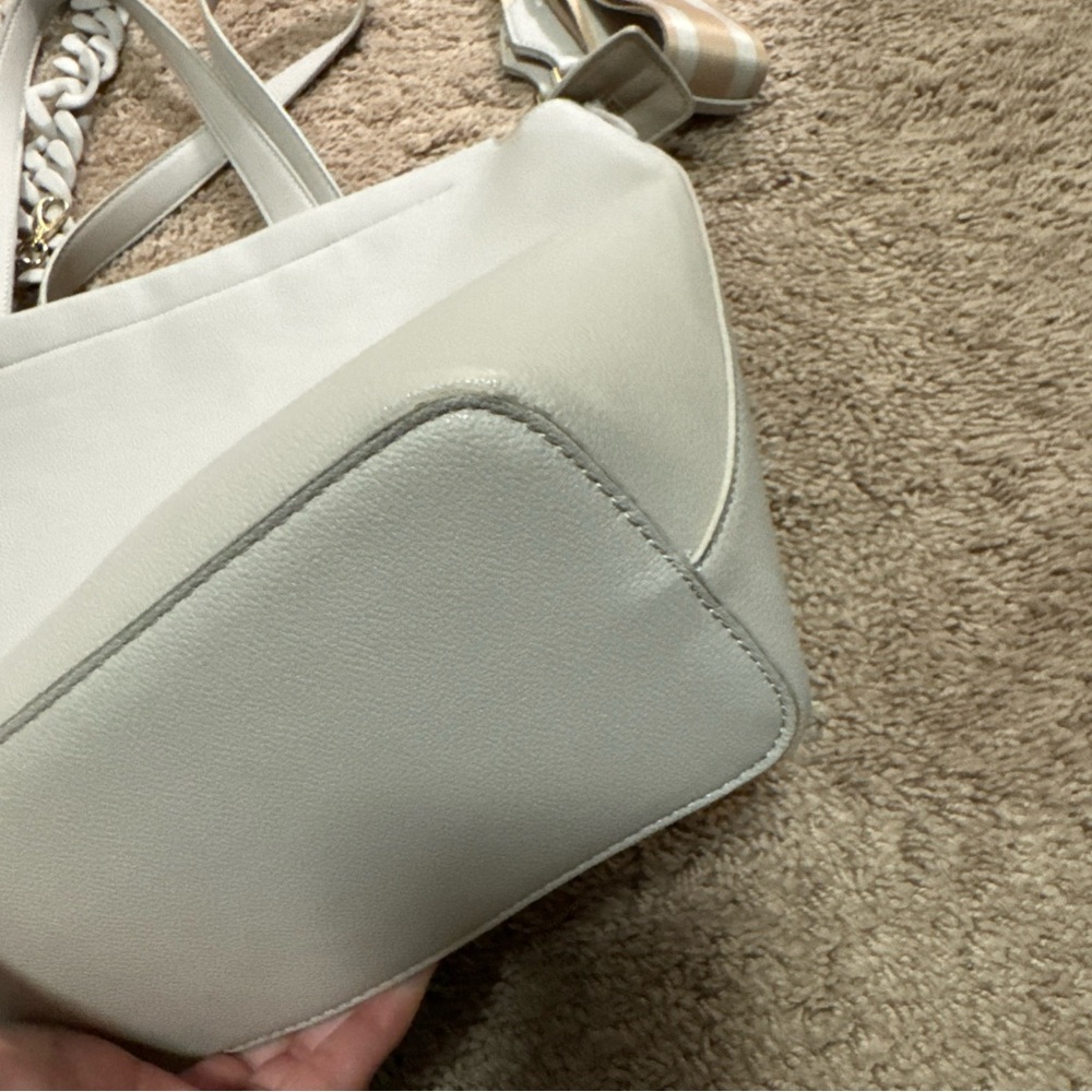 Valentino by Mario Valentino gray shoulder bag Authentic 🌟 - Picture 14 of 16